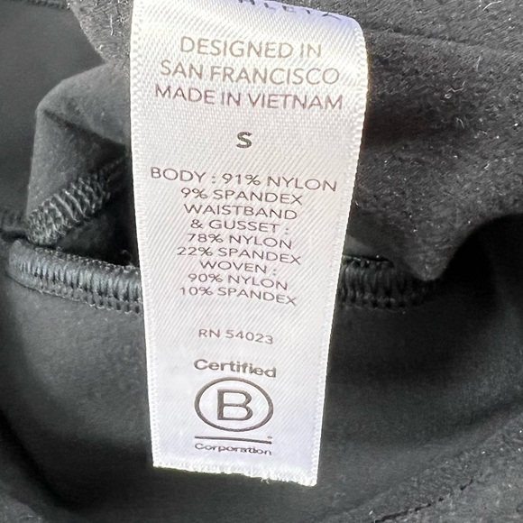 Athleta Peak Hybrid Fleece Tight Black Small - Picture 9 of 10